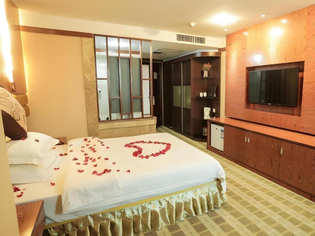 Airport Liwan Hotel Guangzhou Bagian luar foto