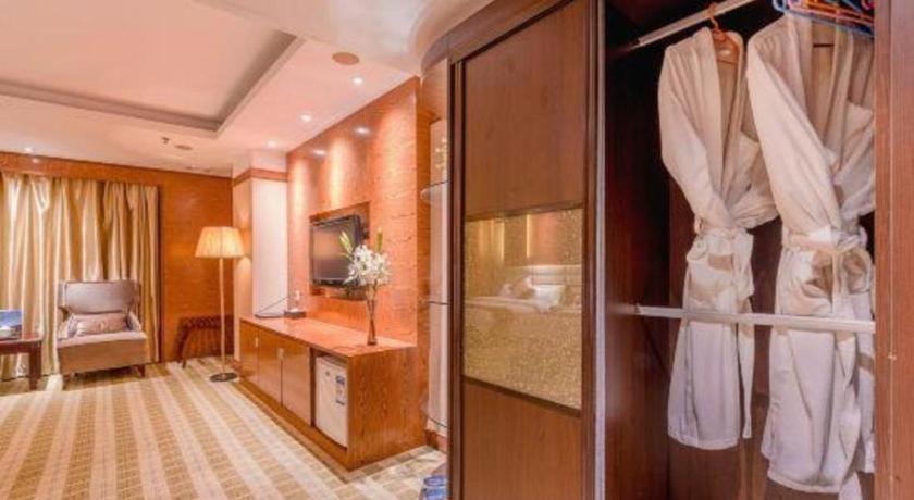 Airport Liwan Hotel Guangzhou Bagian luar foto