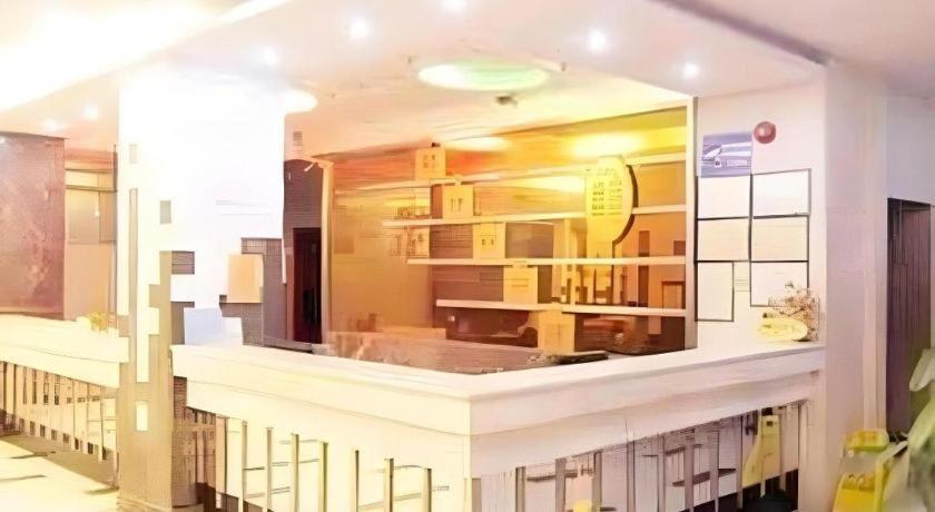 Airport Liwan Hotel Guangzhou Bagian luar foto