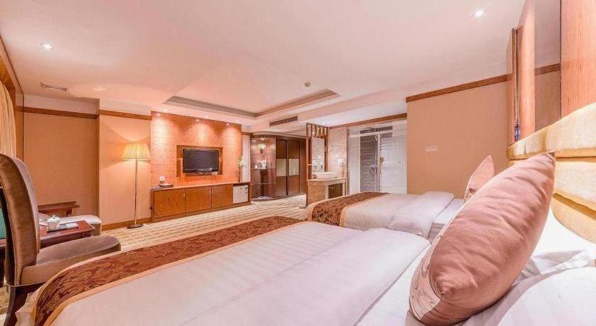 Airport Liwan Hotel Guangzhou Bagian luar foto